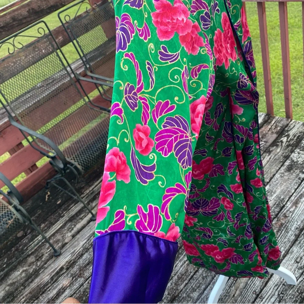 Victoria Secret Floral Green‎ and Purple Women's Robe Missing Belt Large